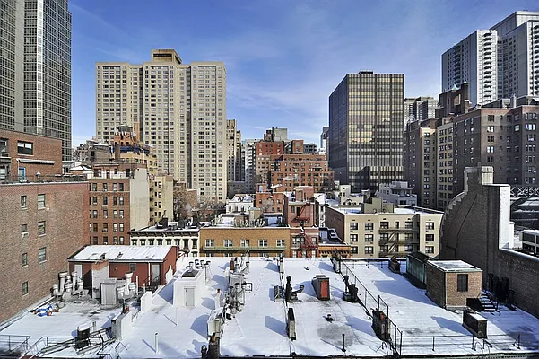 Sold by Corcoran | media 7