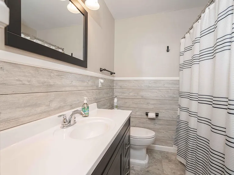 2909 S Willow Ave — Photo 27