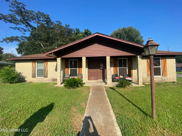 116 Oak Hill Dr, Natchez, MS 39120