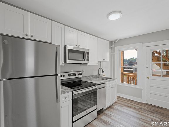 2nd image of 454 West Street
