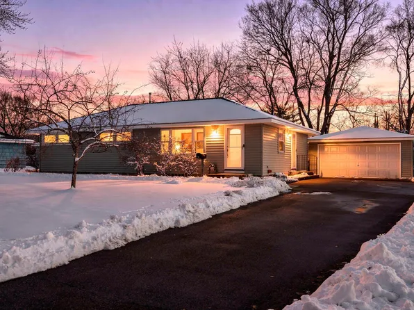 9701 Oakland Ave S, Bloomington, MN 55420