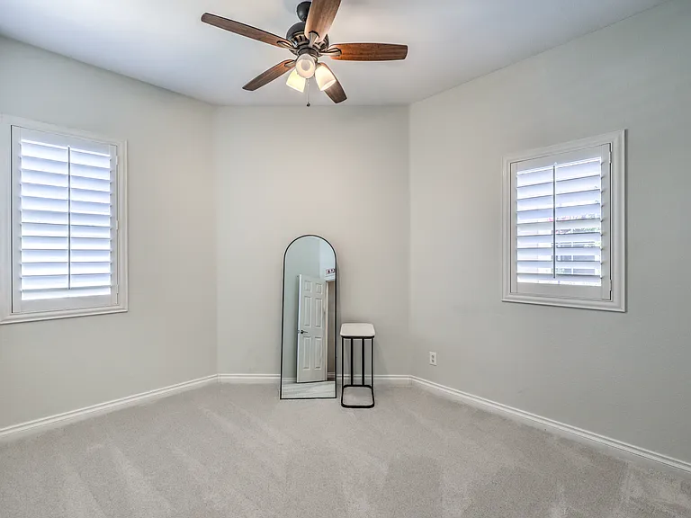 7166 Frontier Hills Ave — Photo 23