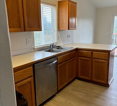4th image of 14411 68th Avenue Ct E