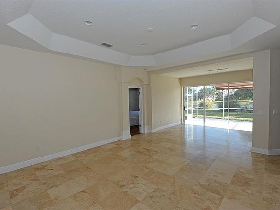 4th image of 3112 Waterway Pl