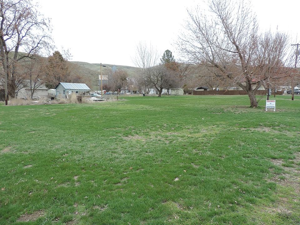 2nd image of 505 Pataha St