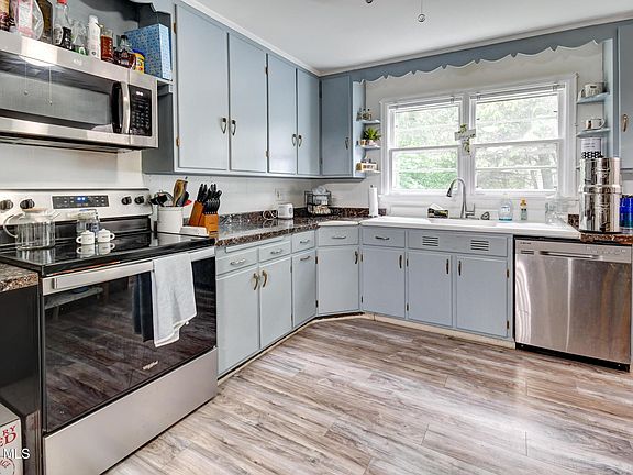 2nd image of 195 Northampton Road