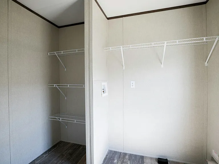 218 Islero Dr — Photo 13