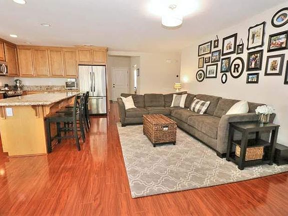 4th image of 17 Park Vista Cir