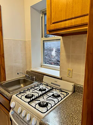 Rented by Compass | media 6