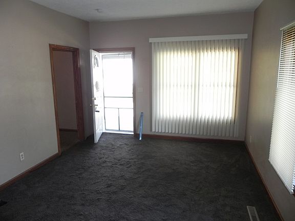 4th image of 2530 W 5th St