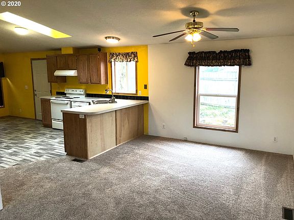 5th image of 6804 NE 149th Ct