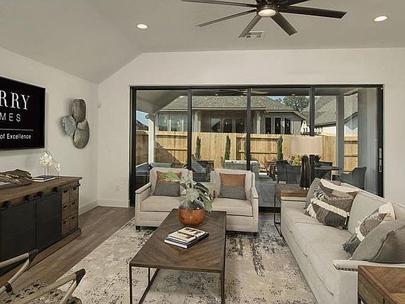 5th image of 2165 Wildrye Ln