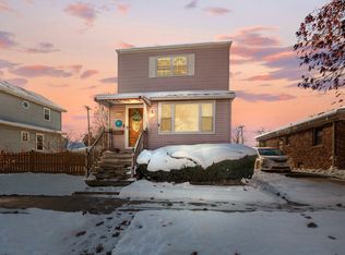 3132 Grand Blvd, Brookfield, IL 60513