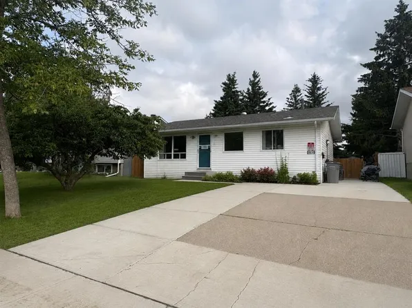 9616 S 76th Ave, Grande Prairie, AB T8V 4L4