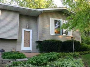 130 Grandview Dr NE, Solon, IA 52333