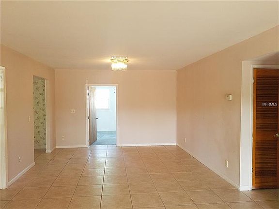 2nd image of 4612 N Jamaica St