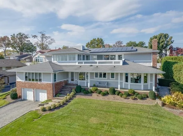 92 Kensington Oval, New Rochelle, NY 10805