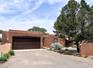2723 Tramway Cir NE, Albuquerque, NM 87122