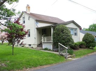 11 Filmore St, Washington, NJ 07882