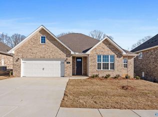 704 Ronnie Dr, Hartselle, AL 35640