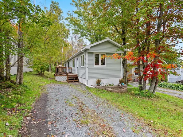 319 Ioney Hl, Beaver Bank, NS B4E 1M6