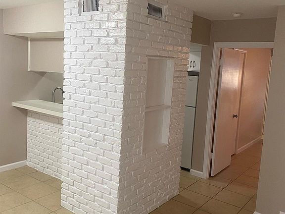 3rd image of 5353 Richmond Ave #5
