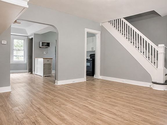5th image of 3234 Central Ave