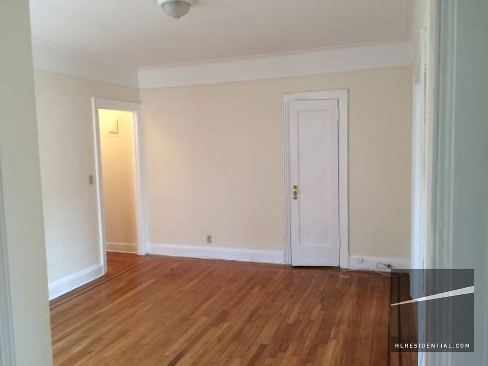 2nd image of 4518 42nd St