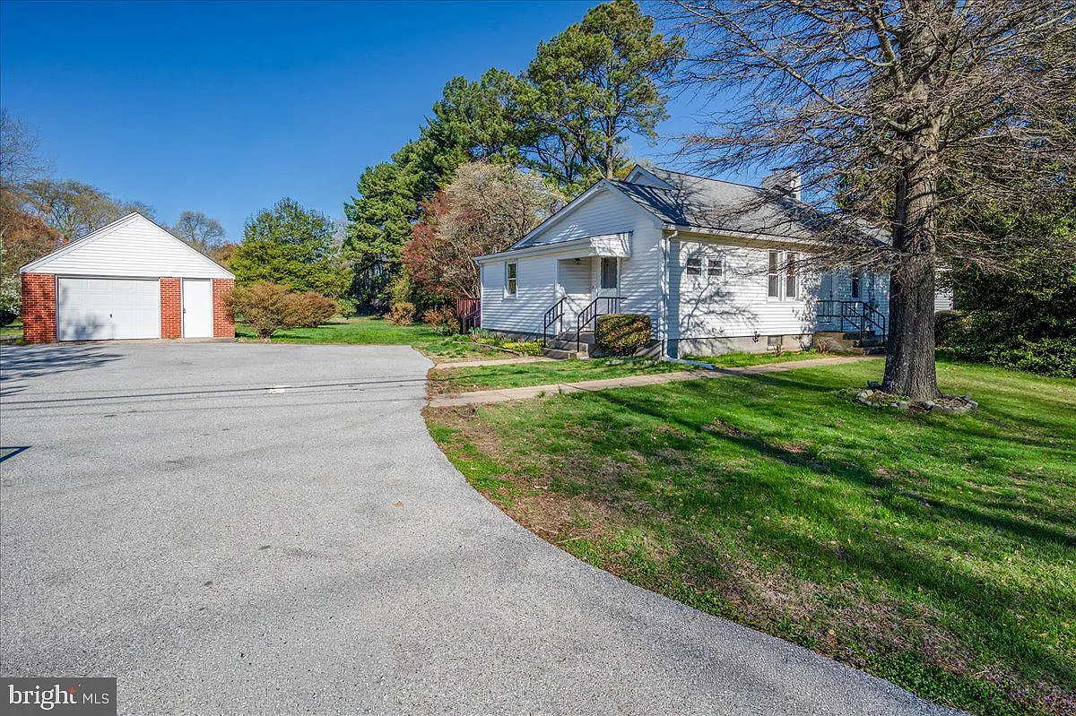 2806 Shipley Rd photo 1