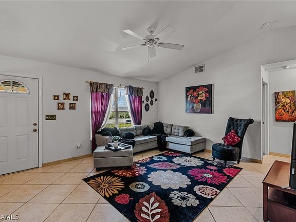 4th image of 18021 Phlox Dr
