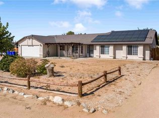 15189 Tonikan Rd, Apple Valley, CA 92307