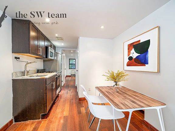2nd image of 338 E 11th St APT 4