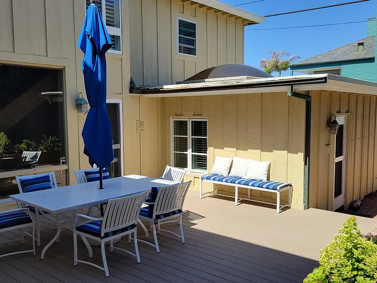 2528 Ocean Front — Photo 11