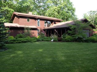 1200 Wildwood Dr, Vermilion, OH 44089