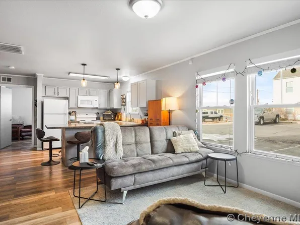 405 Mitchell St #G-3, Laramie, WY 82070