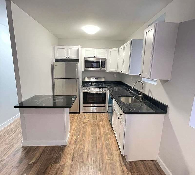 1st image of 262 Halsey St #B2
