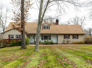 24 Hickman Dr, Hopewell Junction, NY 12533