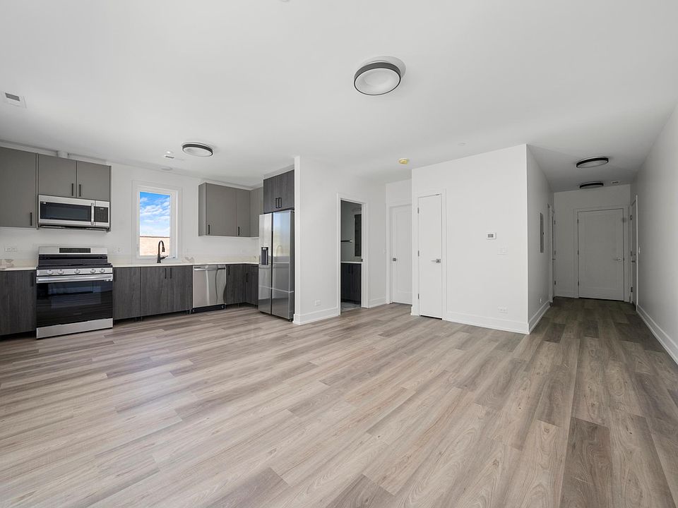 1st image of 2030 Greenwood St #201
