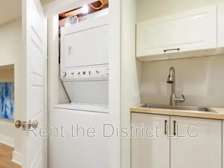 37 Rhode Island Ave NW — Photo 44