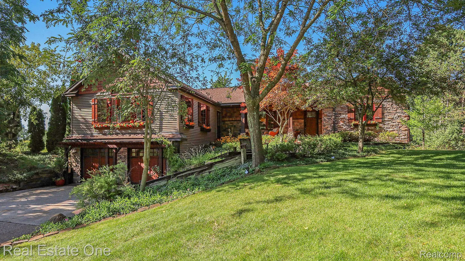 4562 Stanton Rd photo 1