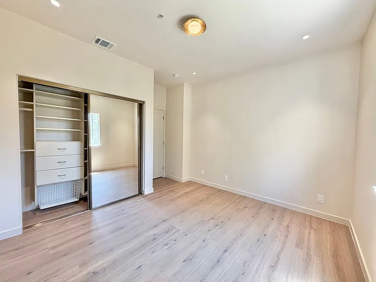 1515 Indiana Ave — Photo 33