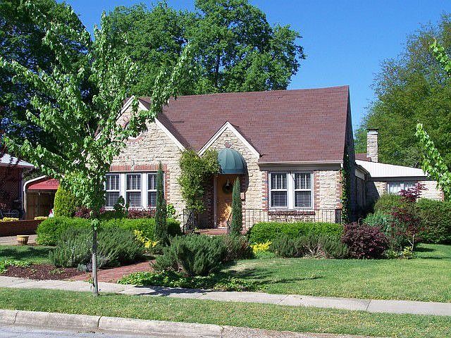 1st image of 1119 Lorraine Pkwy
