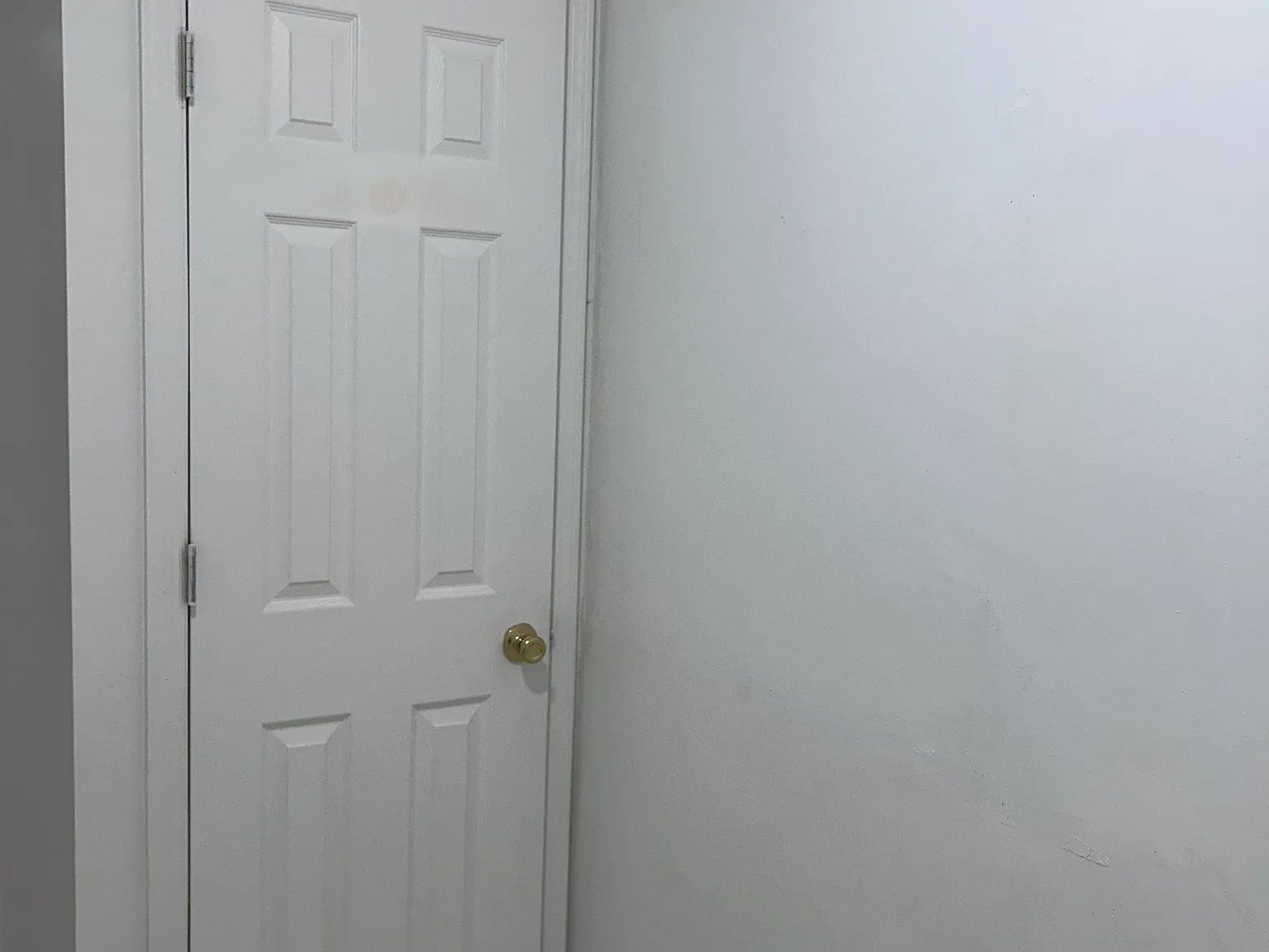 3 bed, 1300 sqft, $3,000 — Photo 4