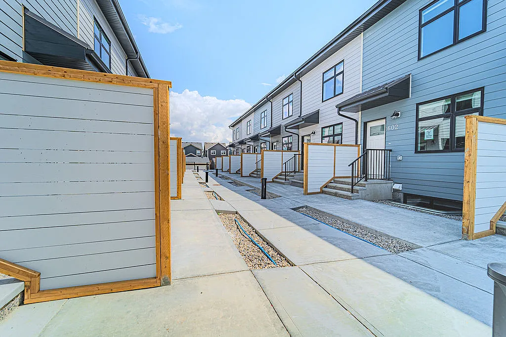 SF168 | 2 Bed 1 Bath Condo Relax at Mahogany - 20 Masters Drive SE — Photo 1