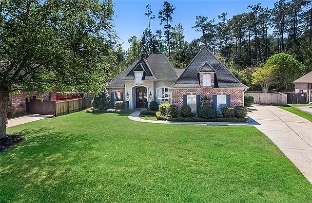 1st image of 1126 Scarlet Oak Ln