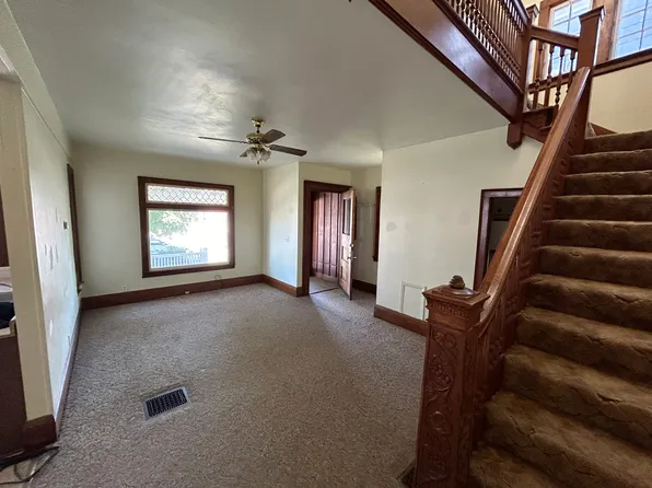 210 Broad St #1, Oneida, NY 13421