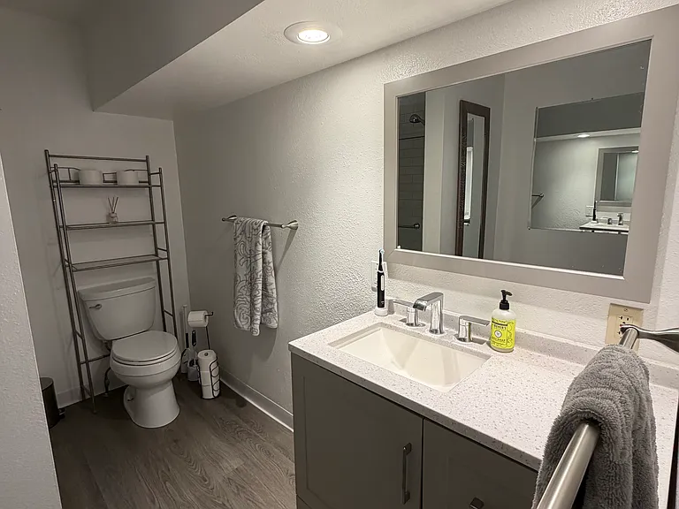 1802 Kimberly Dr #B — Photo 4