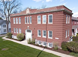 408 N Madison St UNIT D, Woodstock, IL