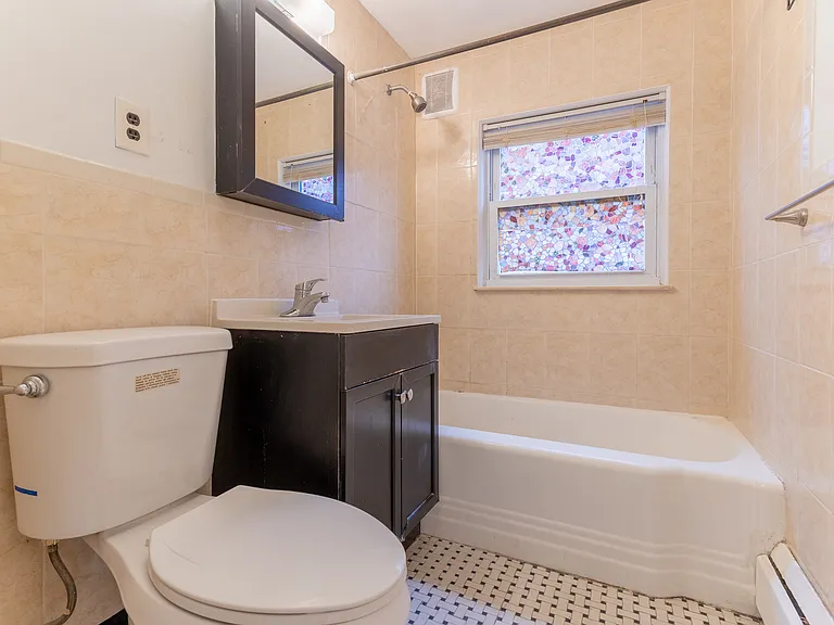 46 Aldrich Rd #A — Photo 24