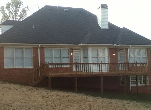 2nd image of 1320 Oxford Dr SE